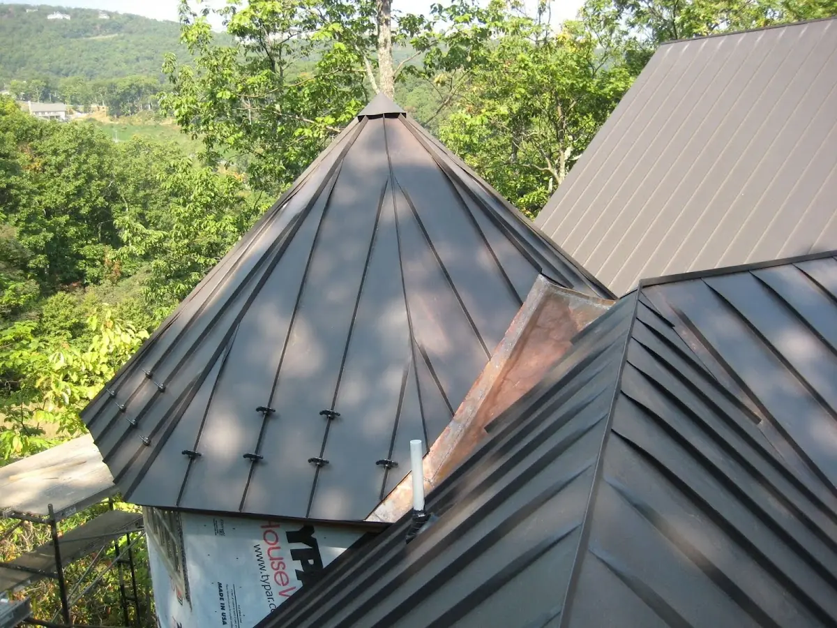 Professional Roof Tarp Installation by Craftsman Roofing in Etowah Mills